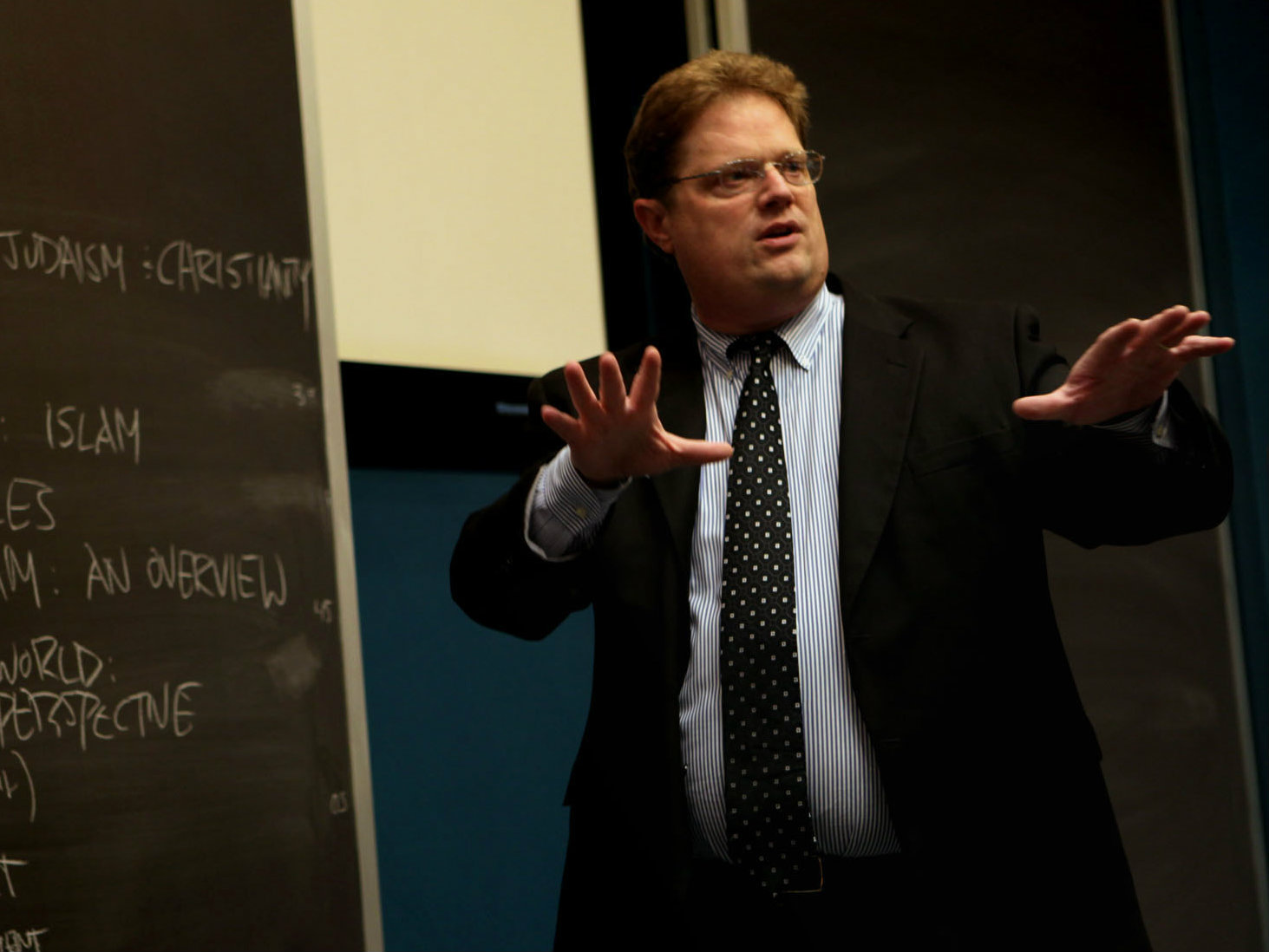 Convocation Calls Habits to Mind