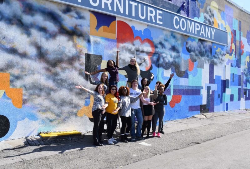 Marlins Make a Mural