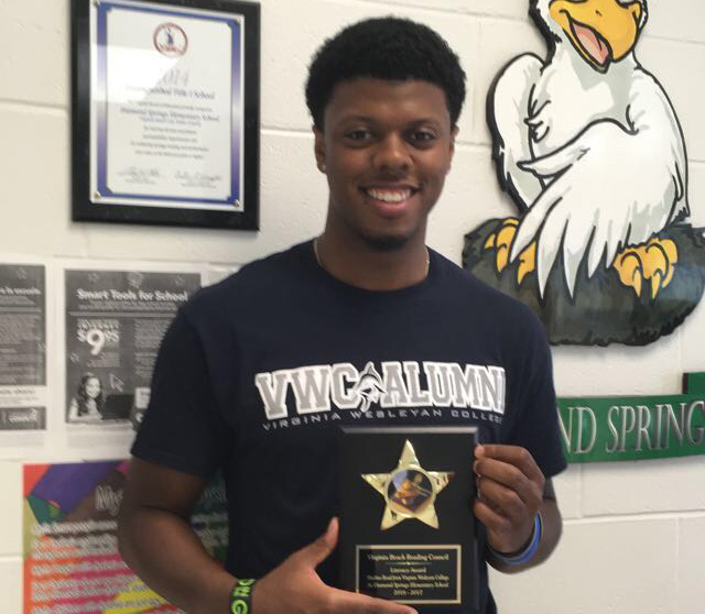 Marlins Read Receives Literacy Award