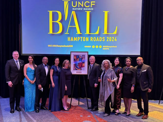 VWU President Accepts M.A.S.K.E.D. Award