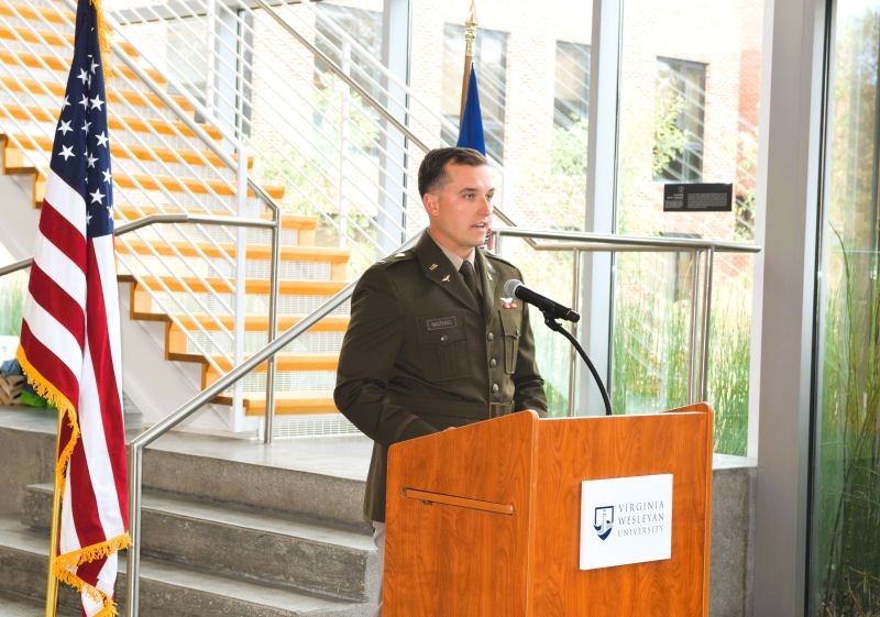 Ceremony Pays Tribute to Veterans