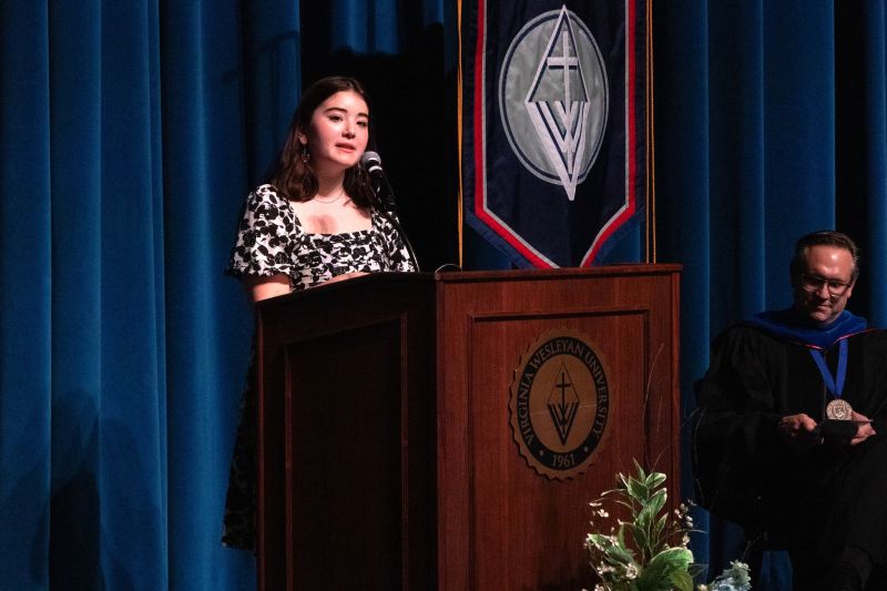 Graduates Receive Medallions During Jane P. Batten Honors College Capstone Ceremony